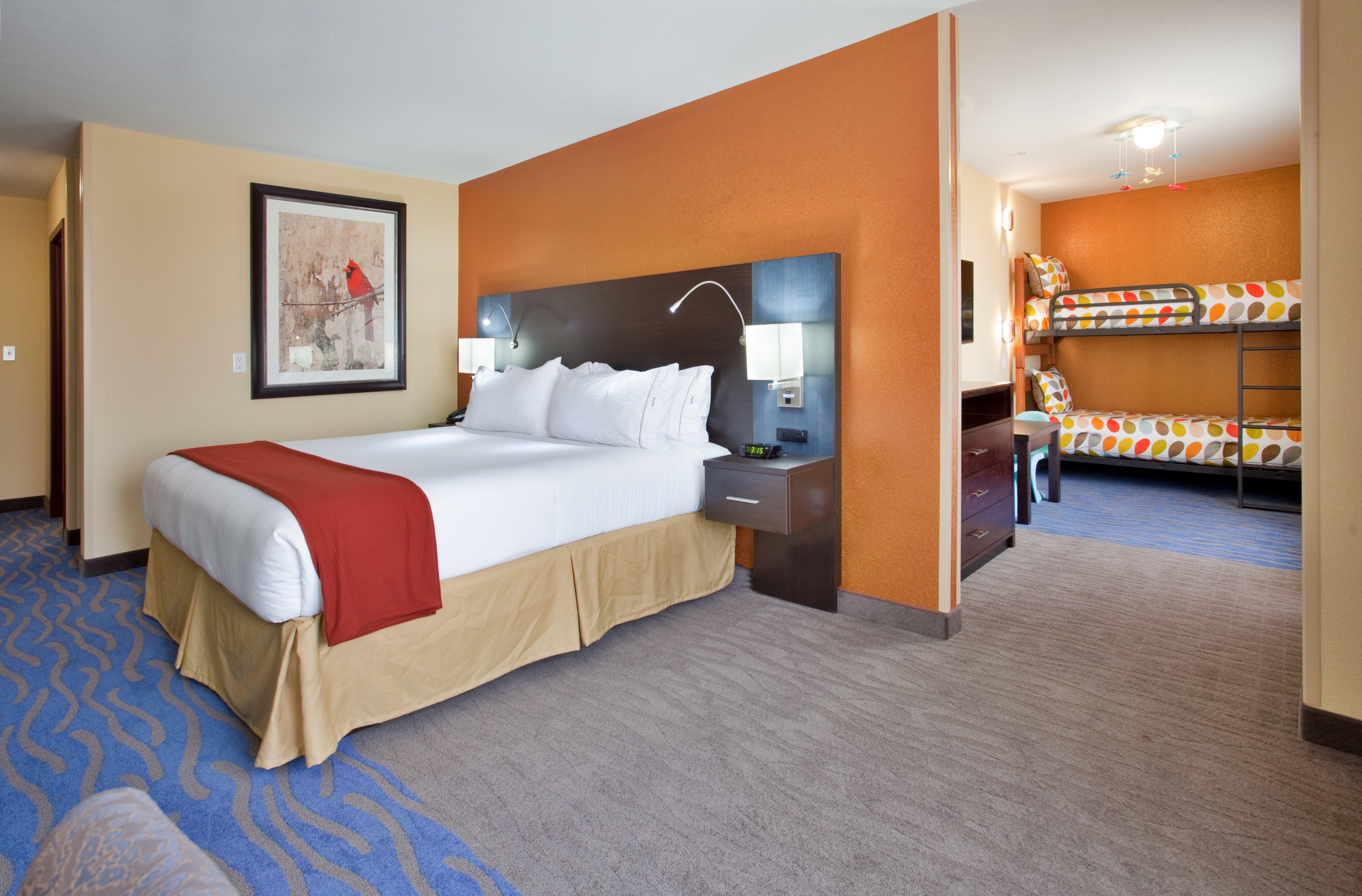 Holiday Inn Express & Suites St Louis Airport By Ihg Woodson Terrace Extérieur photo