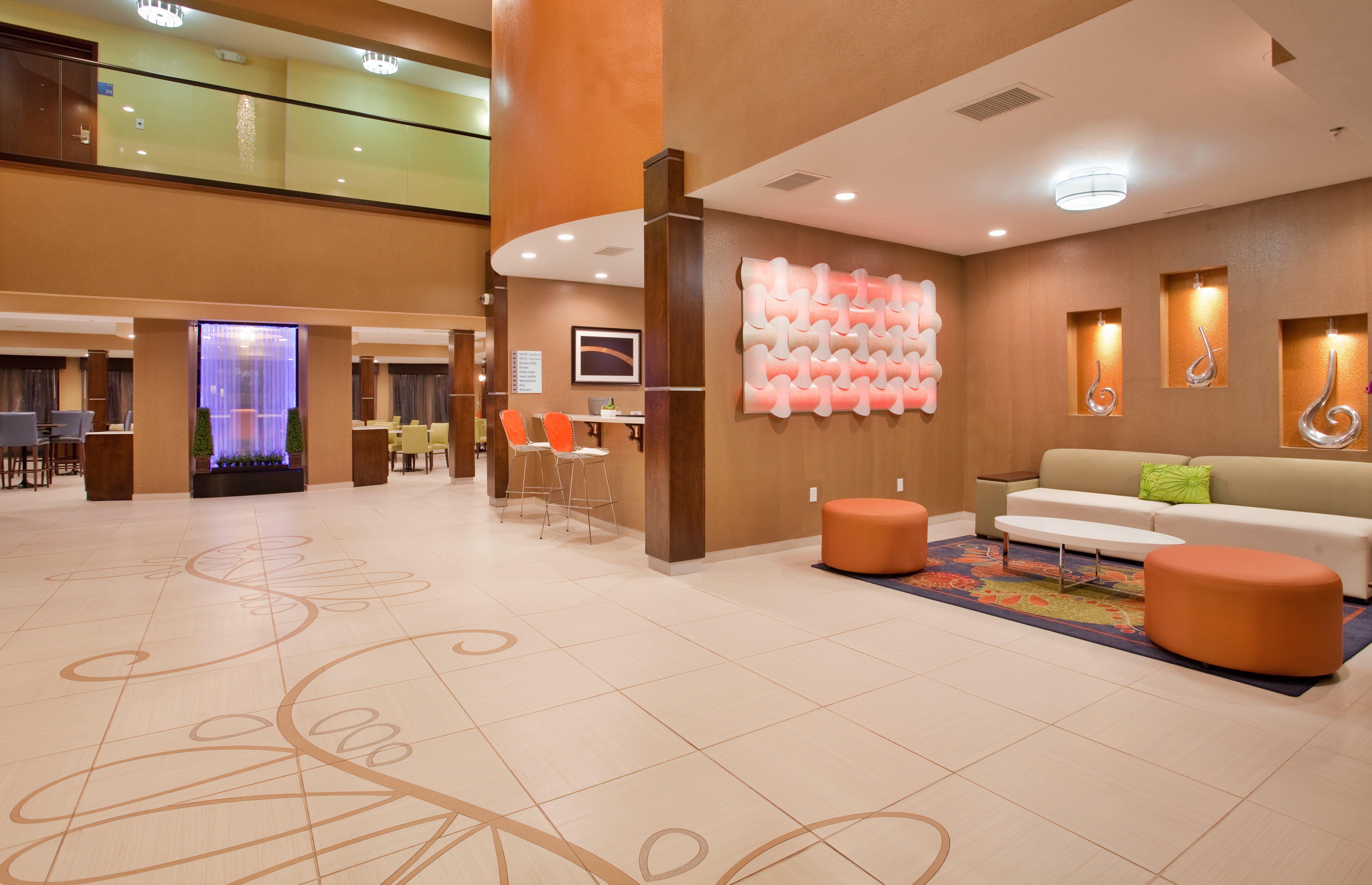 Holiday Inn Express & Suites St Louis Airport By Ihg Woodson Terrace Extérieur photo