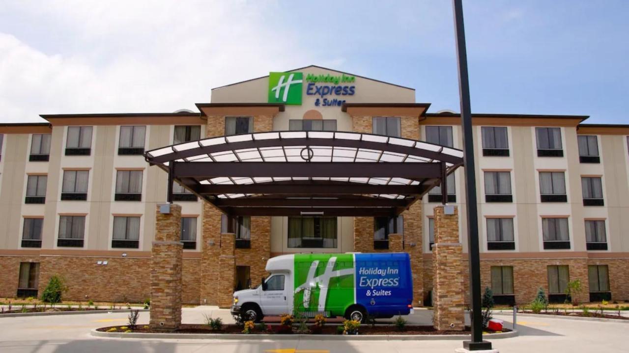 Holiday Inn Express & Suites St Louis Airport By Ihg Woodson Terrace Extérieur photo