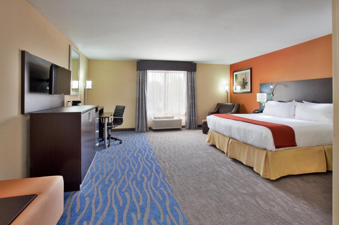 Holiday Inn Express & Suites St Louis Airport By Ihg Woodson Terrace Extérieur photo